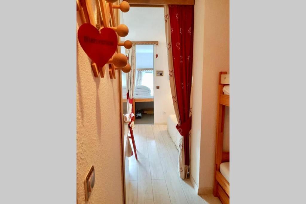 Apartment Les 2 Alpes, Et Authentique 4-6 Personnes *